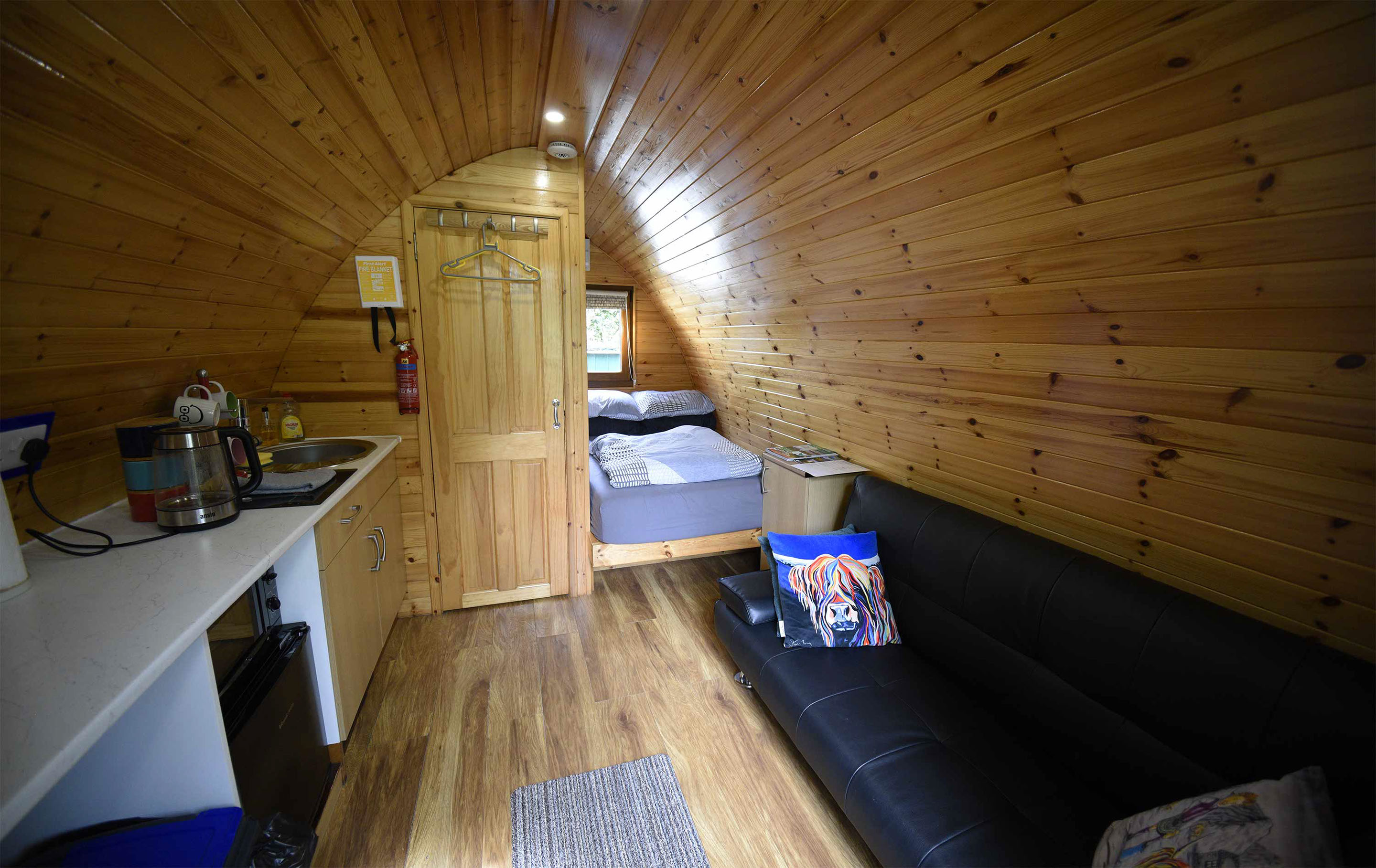 Self catering accommodation in Portree with double bedroom and smart tv with WIFI