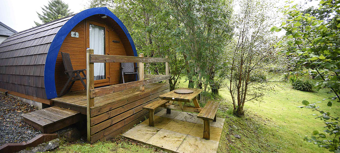 Self catering Pods in Dunvegan with private decking and outside seating area