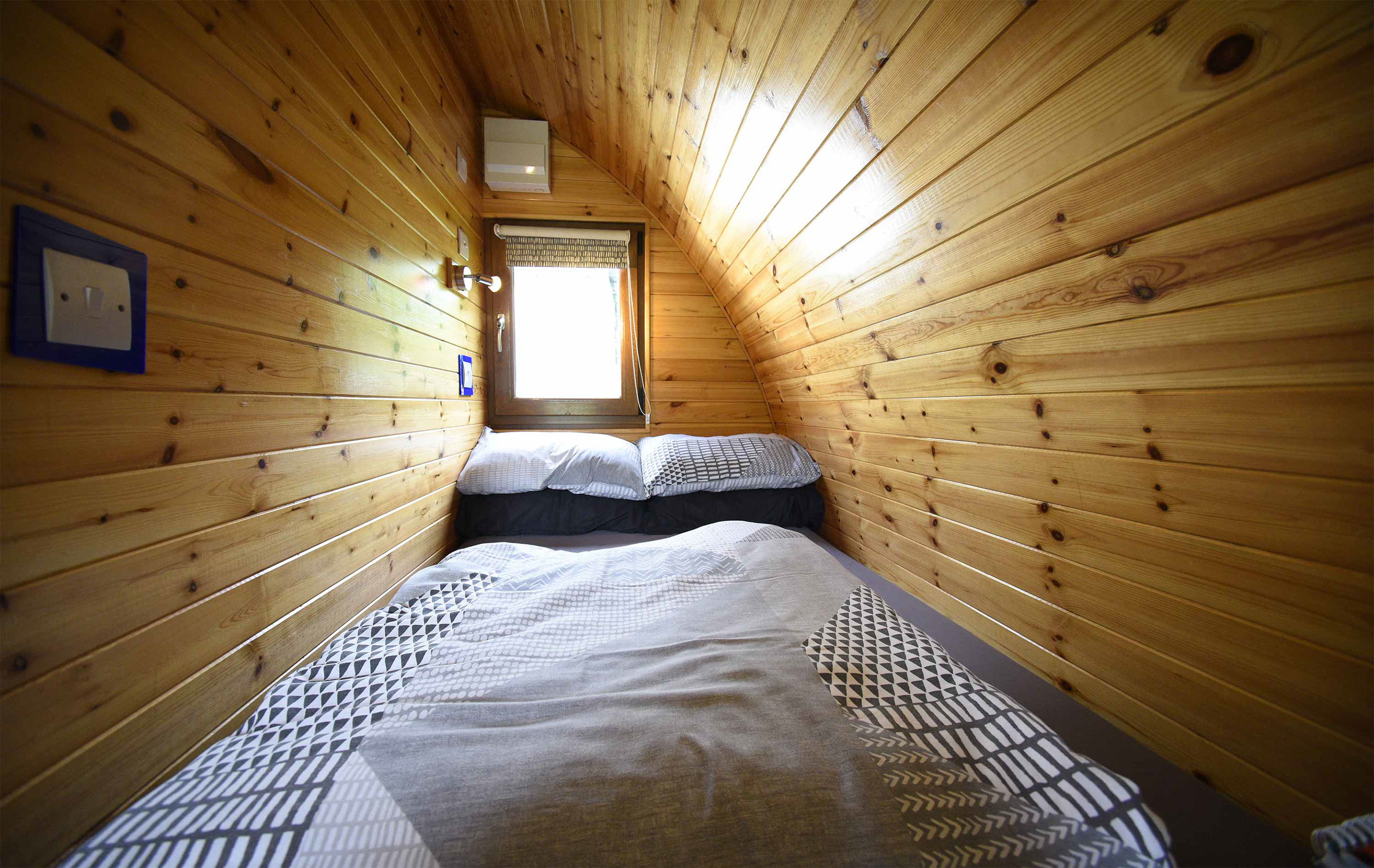 Our self catering apartment accommodation in Portree contains a modern bathroom