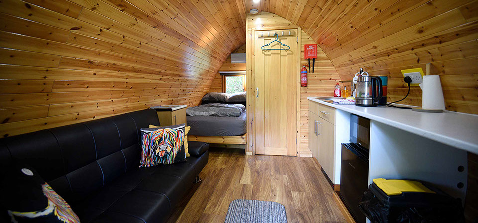 Self catering Pod accommodation in Dunvegan with modern facilities such as fridge and microwave